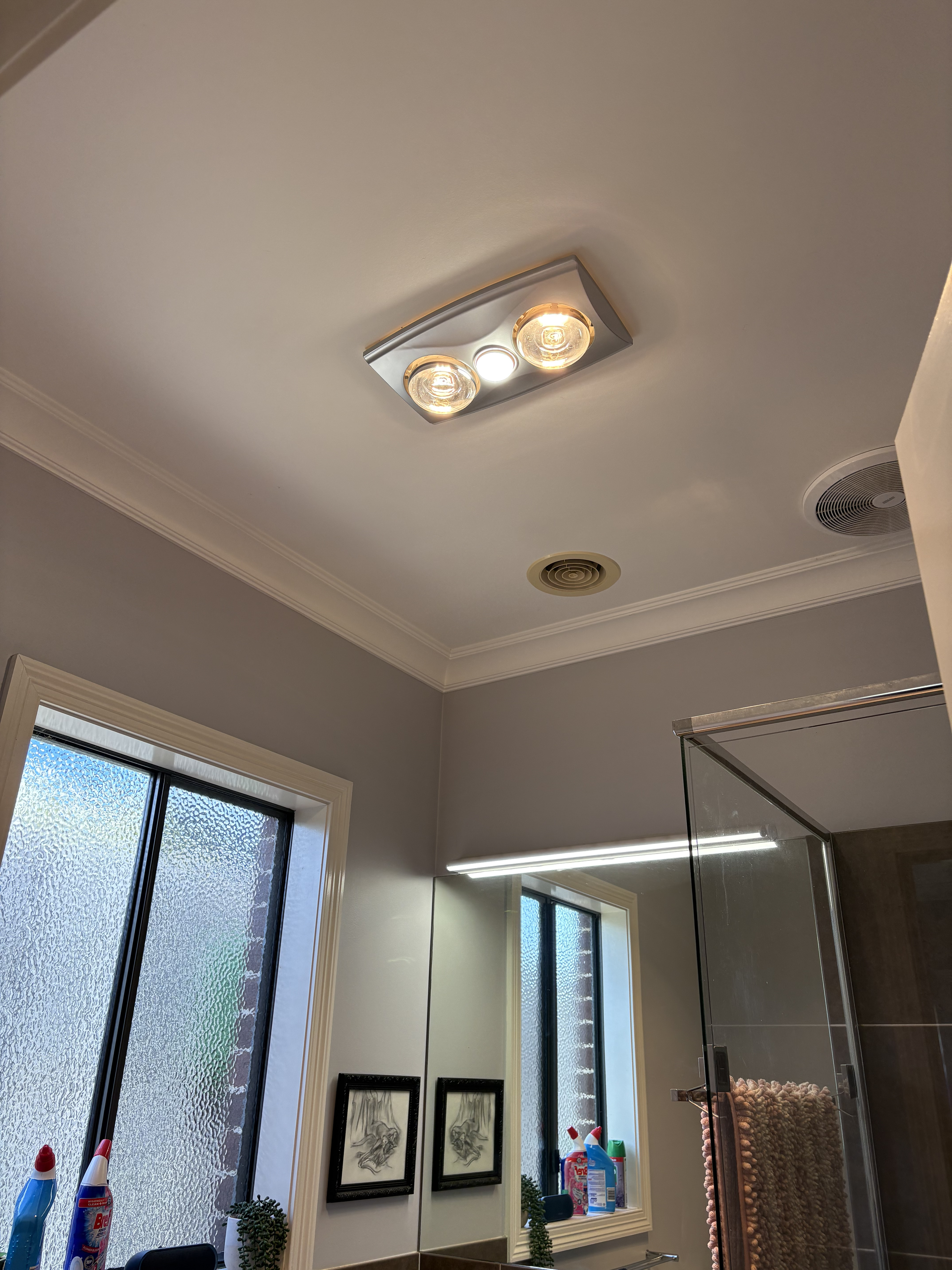 Bathroom Heat Light Setup